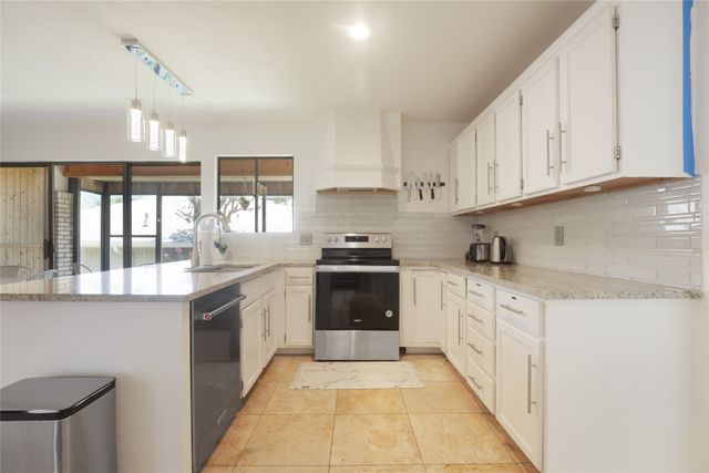 9677 Fallbrook Drive, Dallas, TX 75243