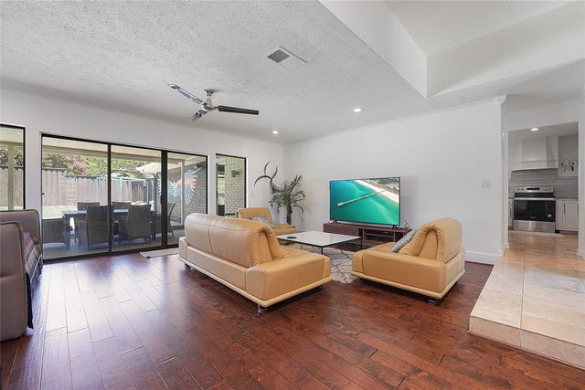 9677 Fallbrook Drive, Dallas, TX 75243