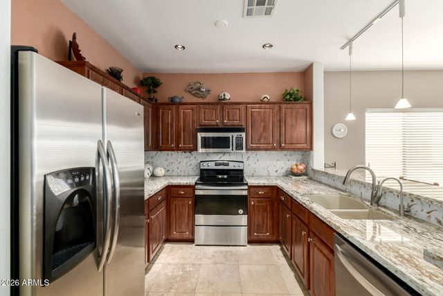 29403 N BROKEN SHALE Drive, San Tan Valley, AZ 85143