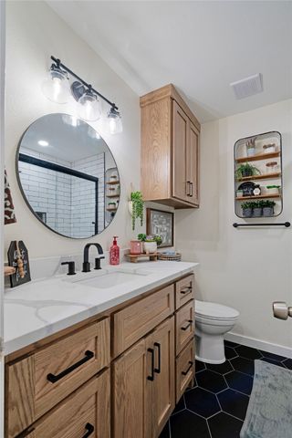 19 43040, Powderly, TX 75473