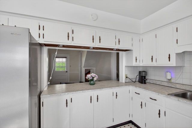 420 W SPRING ST, Woodstock, VA 22664