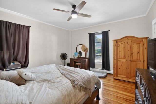 420 W SPRING ST, Woodstock, VA 22664