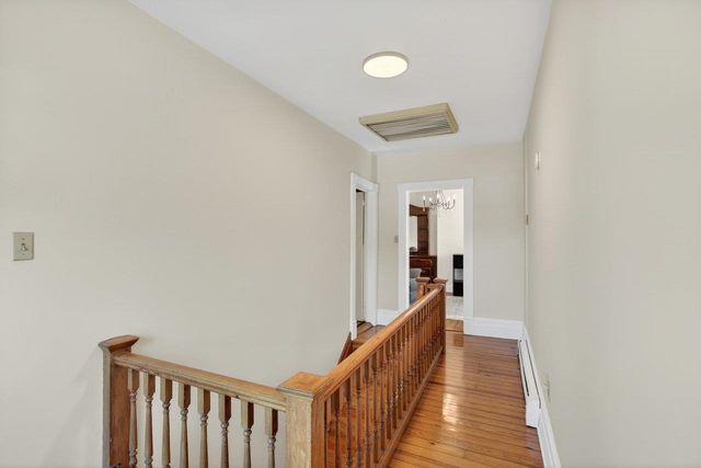 420 W SPRING ST, Woodstock, VA 22664