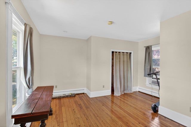 420 W SPRING ST, Woodstock, VA 22664