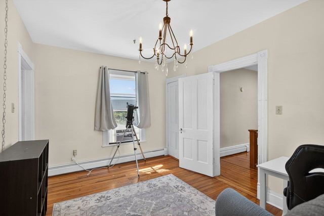 420 W SPRING ST, Woodstock, VA 22664