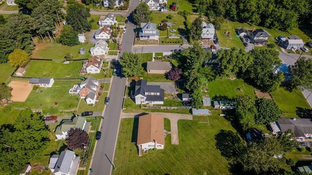 420 W SPRING ST, Woodstock, VA 22664