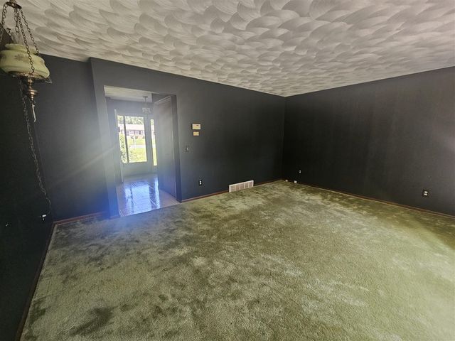 6392 Enola Avenue, Kalamazoo, MI 49048