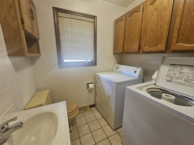 6392 Enola Avenue, Kalamazoo, MI 49048