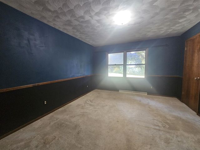 6392 Enola Avenue, Kalamazoo, MI 49048