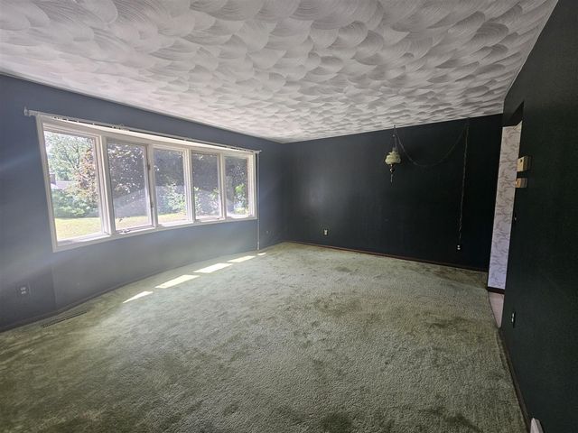 6392 Enola Avenue, Kalamazoo, MI 49048