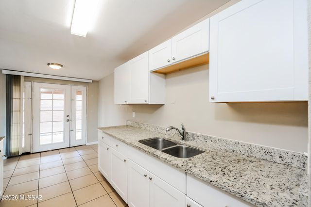 333 W Inez Drive, Tucson, AZ 85756