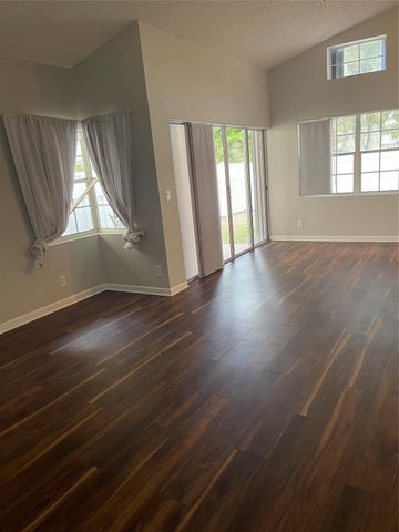 480 Somerset Way, Weston, FL 33326