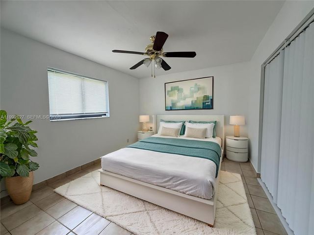 4900 NW 53rd Ct, Tamarac, FL 33319