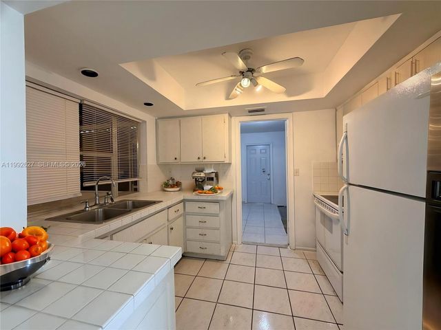 4900 NW 53rd Ct, Tamarac, FL 33319