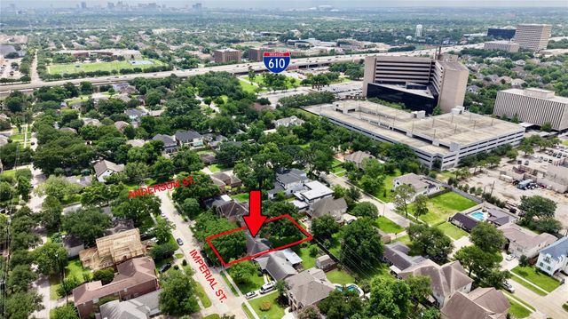 4907 Imperial Street, Bellaire, TX 77401