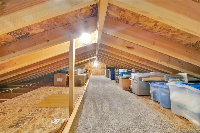 22456 S Lakepoint Court, Channahon, IL 60410