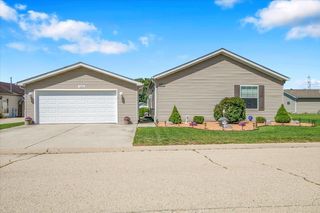 22456 S Lakepoint Court, Channahon, IL 60410