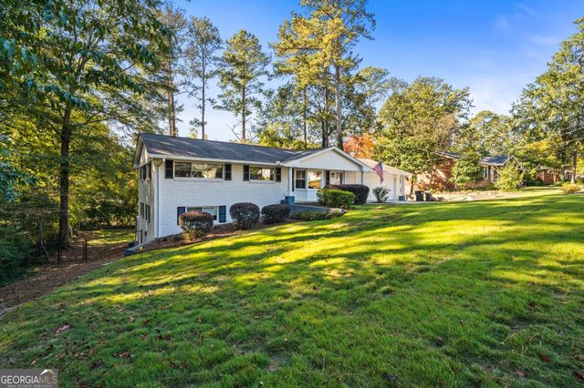 2604 Sunny Lane SE, Marietta, GA 30067