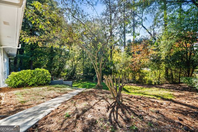 2604 Sunny Lane SE, Marietta, GA 30067