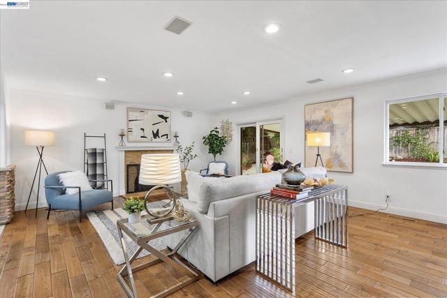 2616 Peartree Lane, San Jose, CA 95121