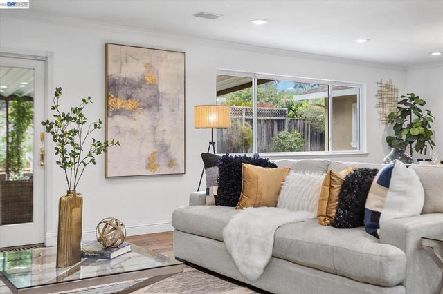 2616 Peartree Lane, San Jose, CA 95121