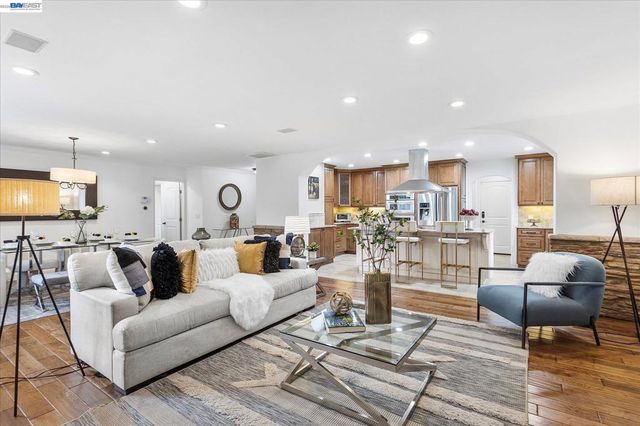2616 Peartree Lane, San Jose, CA 95121