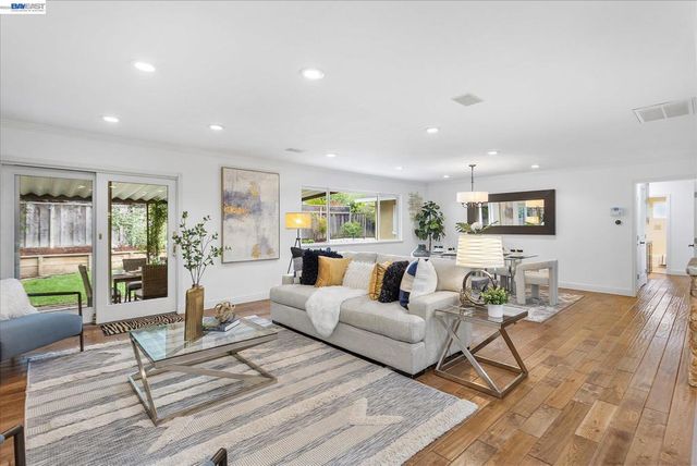 2616 Peartree Lane, San Jose, CA 95121