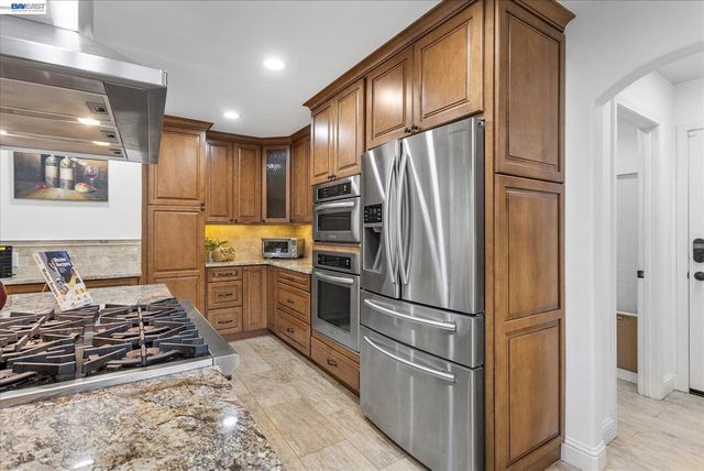 2616 Peartree Lane, San Jose, CA 95121