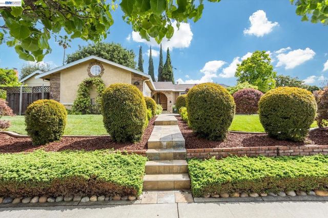 2616 Peartree Lane, San Jose, CA 95121