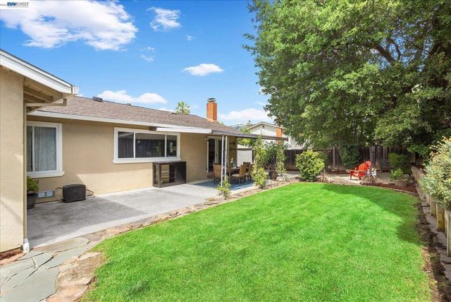 2616 Peartree Lane, San Jose, CA 95121