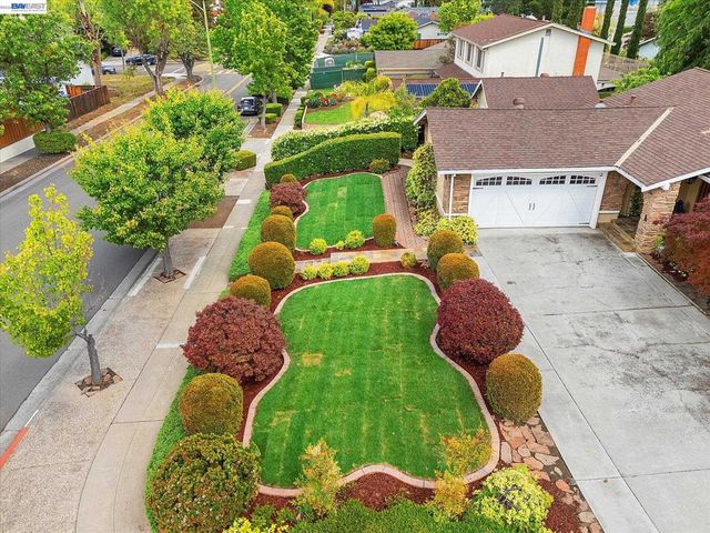2616 Peartree Lane, San Jose, CA 95121
