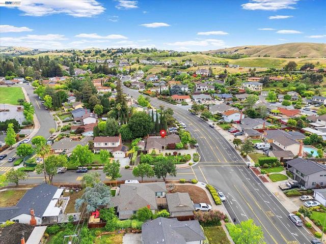 2616 Peartree Lane, San Jose, CA 95121
