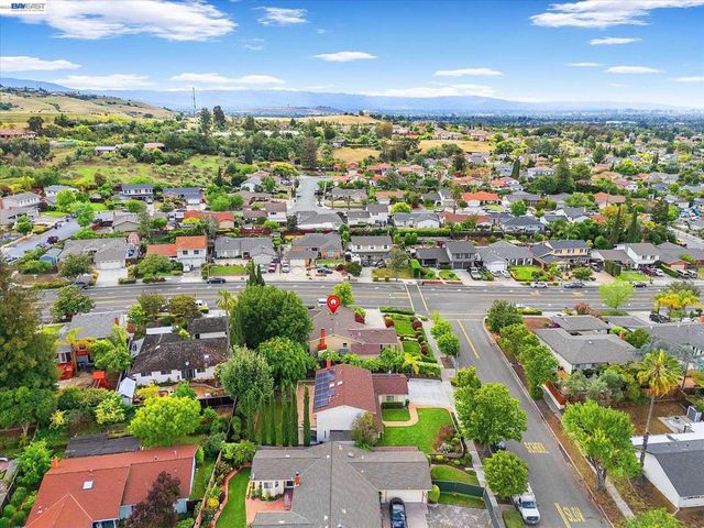 2616 Peartree Lane, San Jose, CA 95121