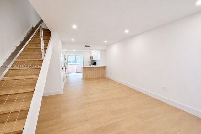 937 Michigan Ave 4, Miami Beach, FL 33139