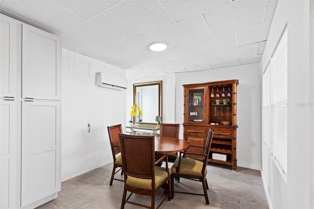 250 ROSERY ROAD NW 280, Largo, FL 33770