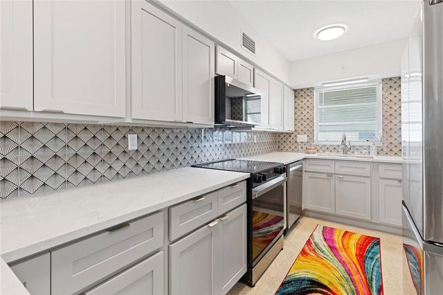 250 ROSERY ROAD NW 280, Largo, FL 33770