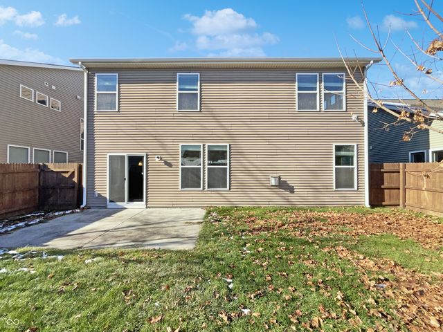 15166 Roedean Drive, Noblesville, IN 46060