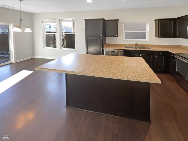 15166 Roedean Drive, Noblesville, IN 46060