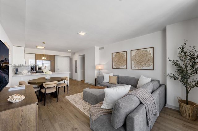 1501 SW 37th Ave 1307, Miami, FL 33145