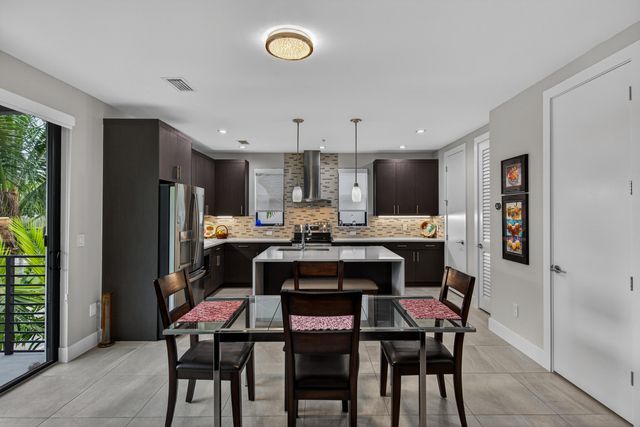 615 NE 22nd Drive, Wilton Manors, FL 33305