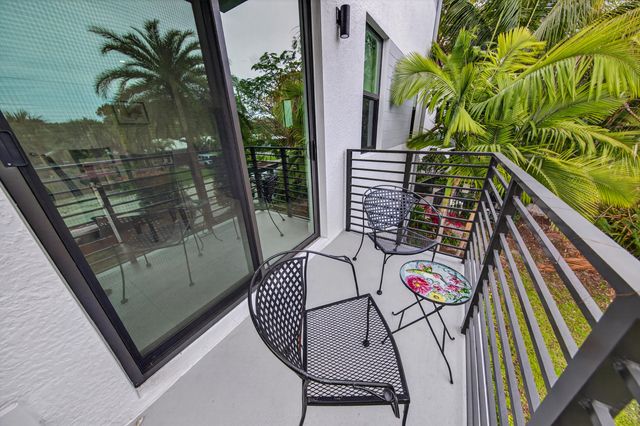 615 NE 22nd Drive, Wilton Manors, FL 33305