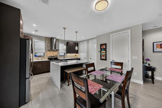 615 NE 22nd Drive, Wilton Manors, FL 33305