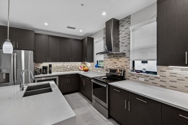 615 NE 22nd Drive, Wilton Manors, FL 33305