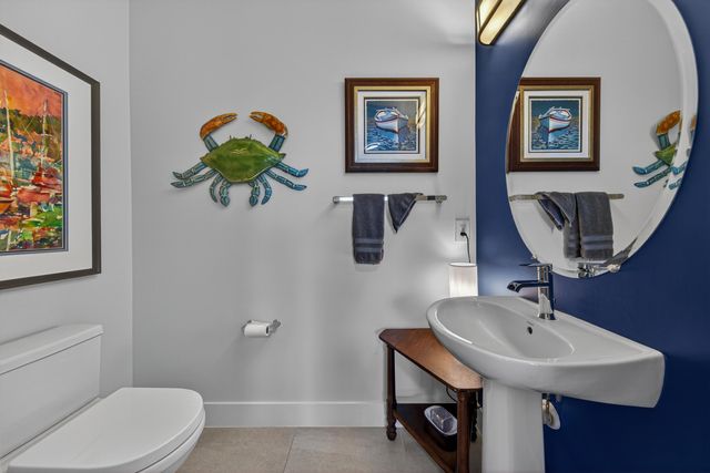 615 NE 22nd Drive, Wilton Manors, FL 33305