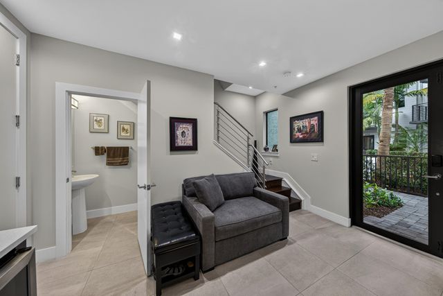 615 NE 22nd Drive, Wilton Manors, FL 33305