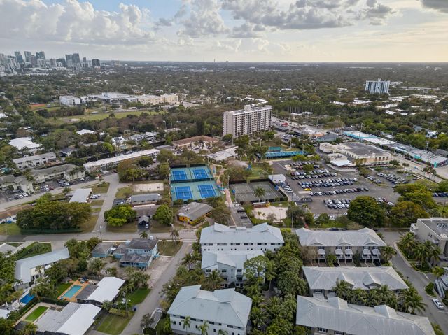615 NE 22nd Drive, Wilton Manors, FL 33305