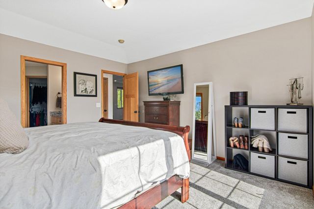 21394 Queen Court NW, Elk River, MN 55330