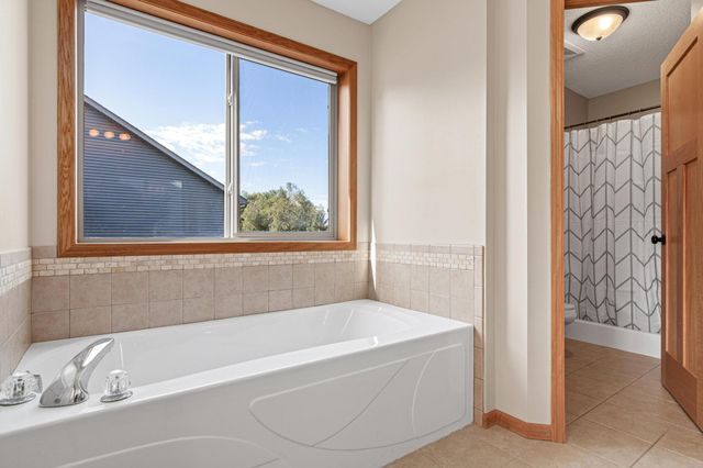 21394 Queen Court NW, Elk River, MN 55330