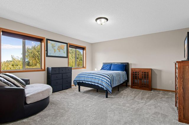 21394 Queen Court NW, Elk River, MN 55330
