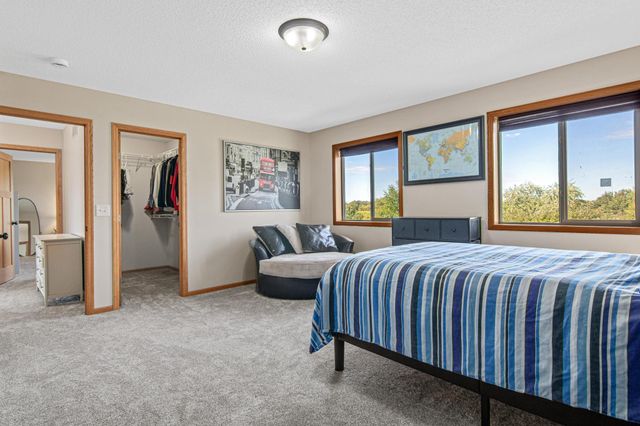 21394 Queen Court NW, Elk River, MN 55330